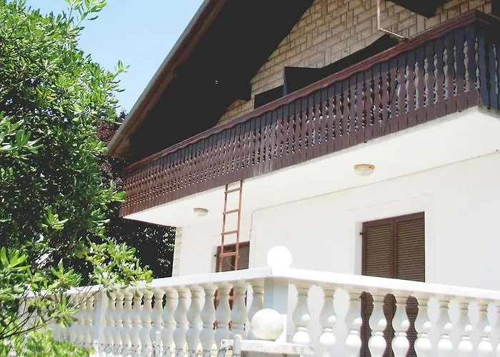 Apartment Mir